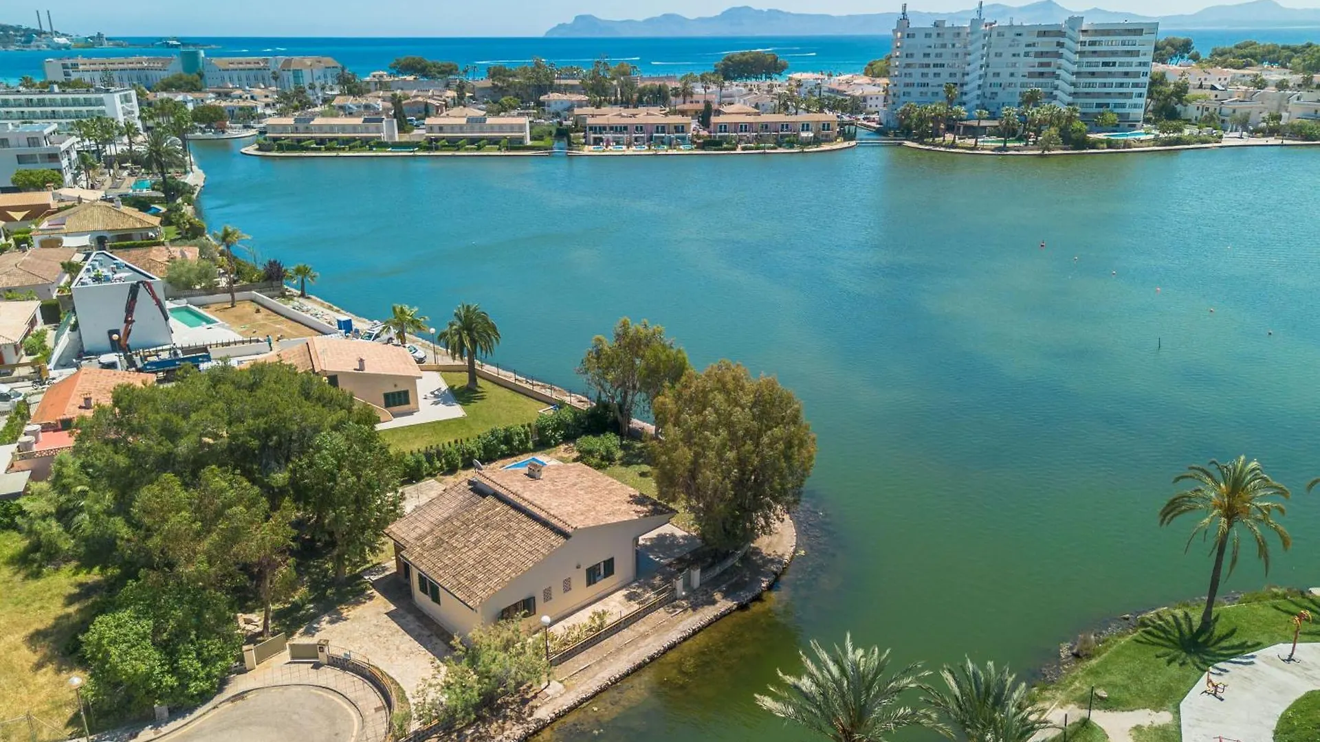 Casa El Lago Alcudia By Mallorca Villa Selection